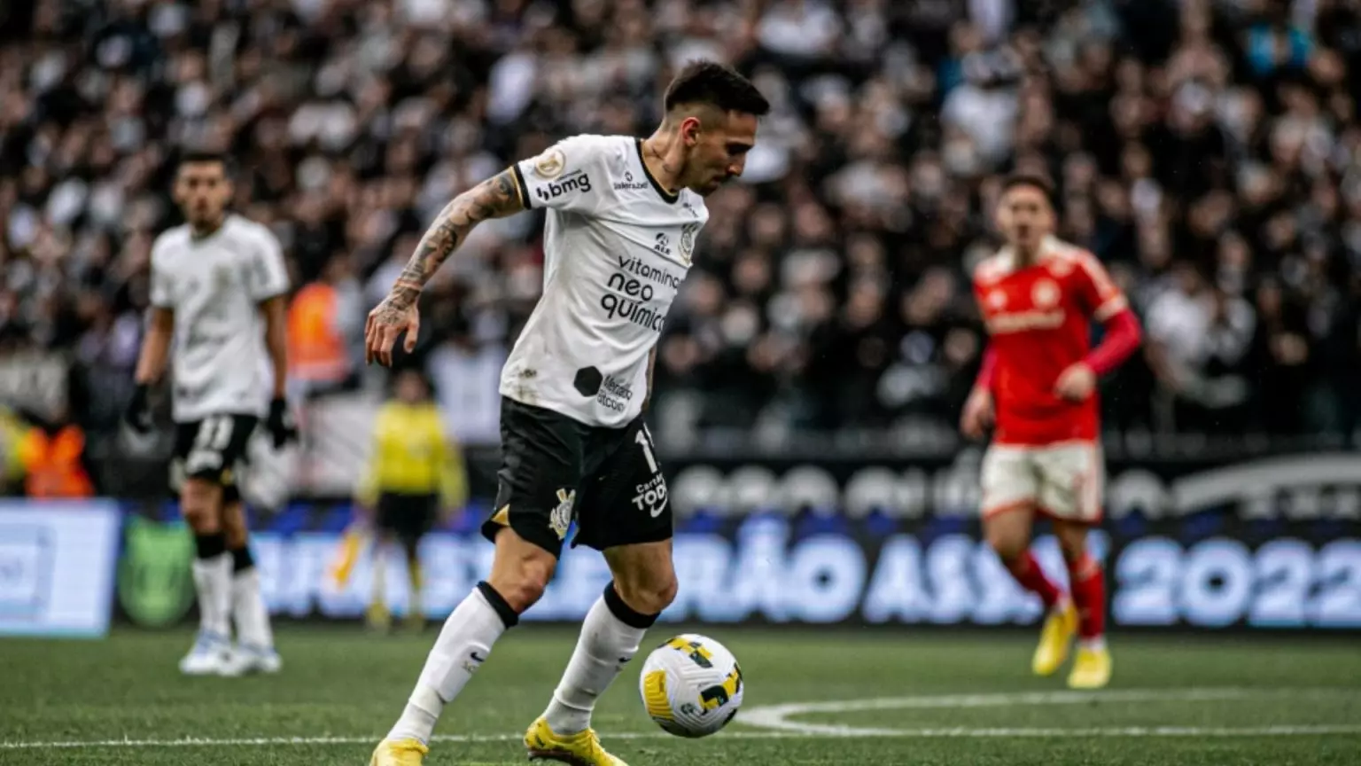 Corinthians e Inter empatam em bom jogo e perdem chance da assumir segundo lugar