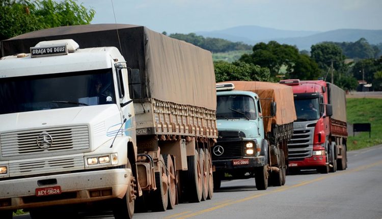 Sancionada lei de apoio à renovação da frota de caminhões e ônibus