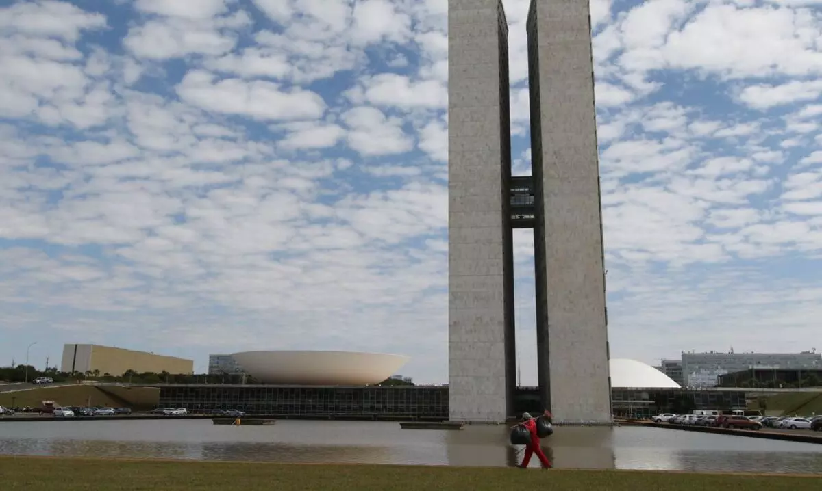 Brasil investe apenas 1% do PIB em ciência e tecnologia