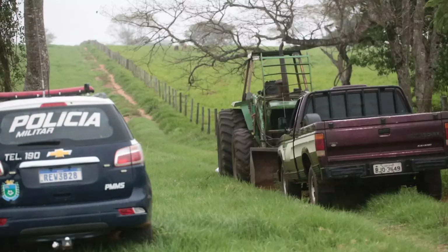 Trabalhador morre em fazenda ao ser esmagado por trator durante manutenção