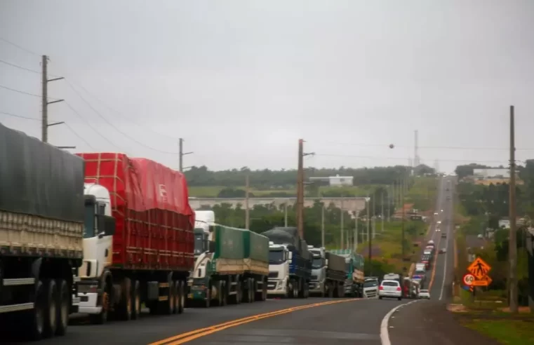 Mato Grosso do Sul tem 13 pontos de rodovias totalmente interditadas; confira trechos