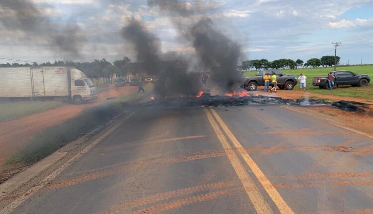 Rodovias de Chapadão do Sul e região estão bloqueadas após o resultado das eleições