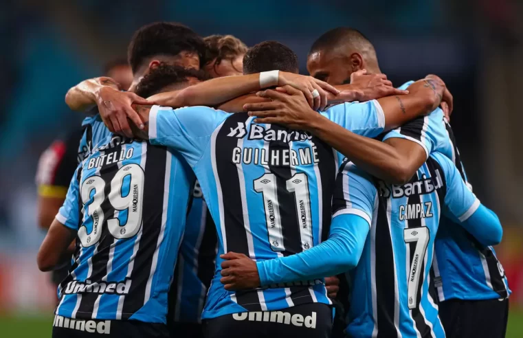 Em despedida da Série B, Grêmio coroa acesso com 3 a 0 sobre o Brusque