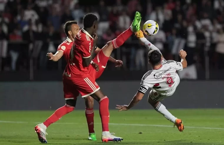 São Paulo perde do Inter, é vaiado e vê chance de ir à Libertadores mais distante