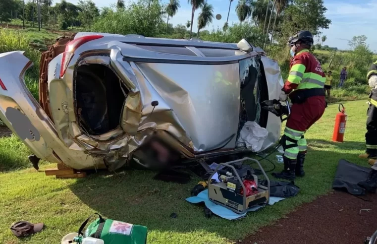 Policial penal morre após perder controle da direção e capotar carro na BR-163