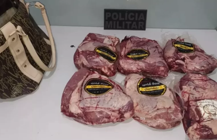 Mulher é presa em flagrante por furtar peças de carne em mercado