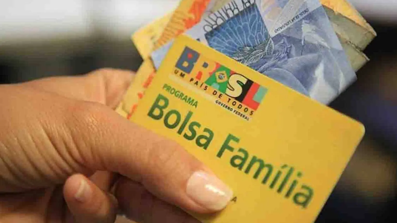 Parcela de R$600 do Bolsa Família será paga a beneficiários com NIS final 9