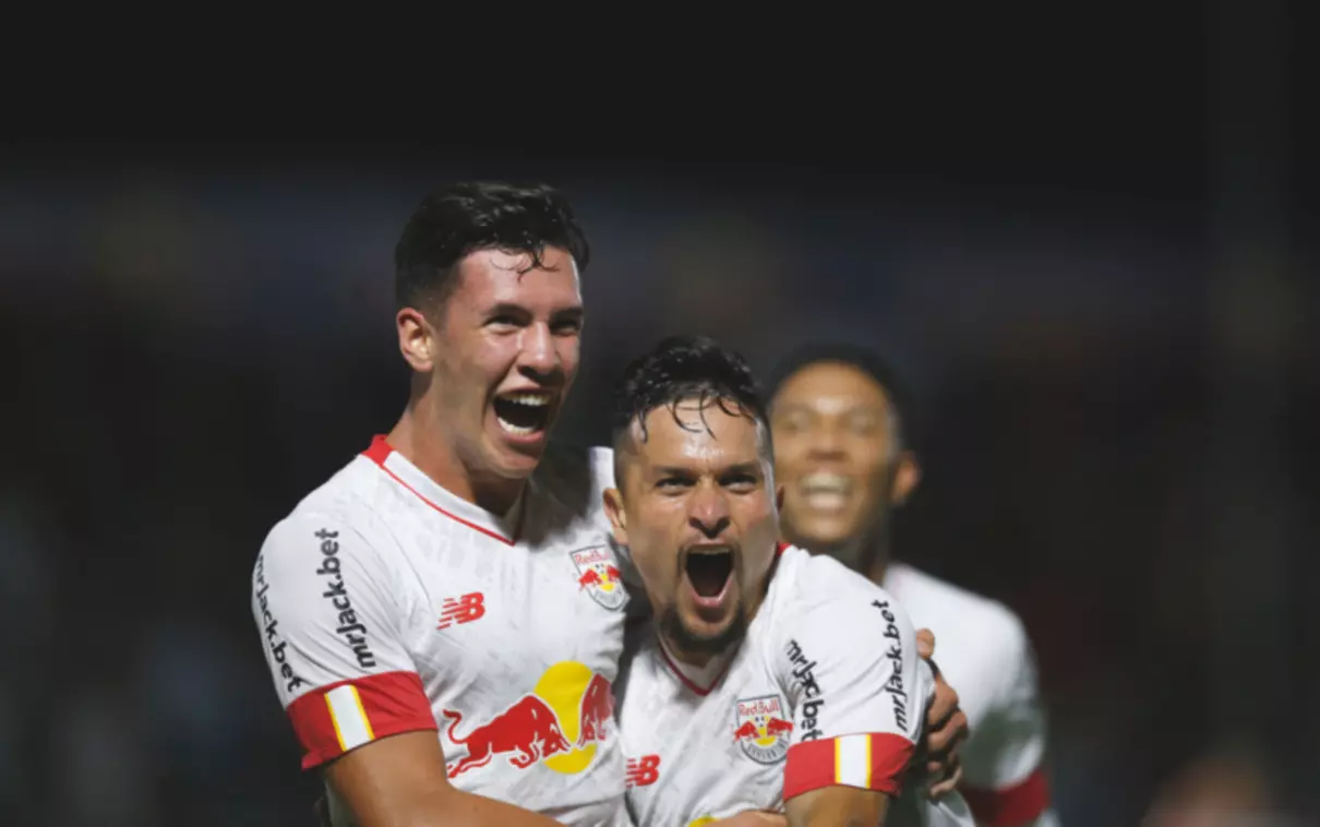 São Paulo leva dois gols em 4 minutos e perde em visita ao Red Bull Bragantino