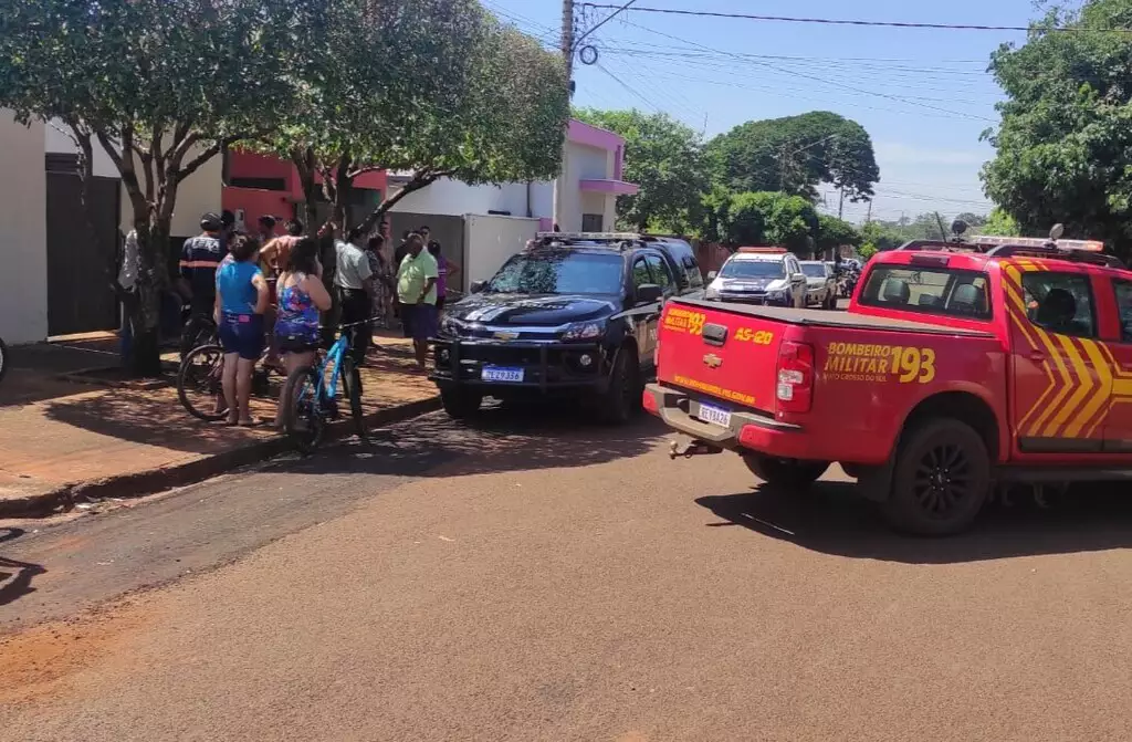 Homem mata mulher a tiros na frente do filho e comete suicídio