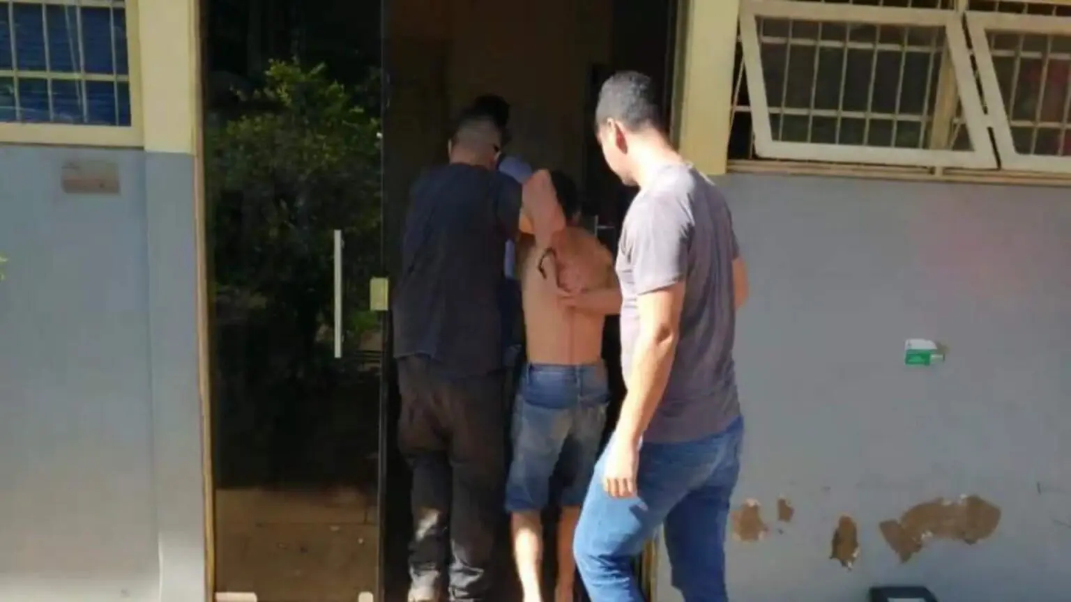 Ex-marido que assassinou Daniele a facadas na frente da filha é preso em MS