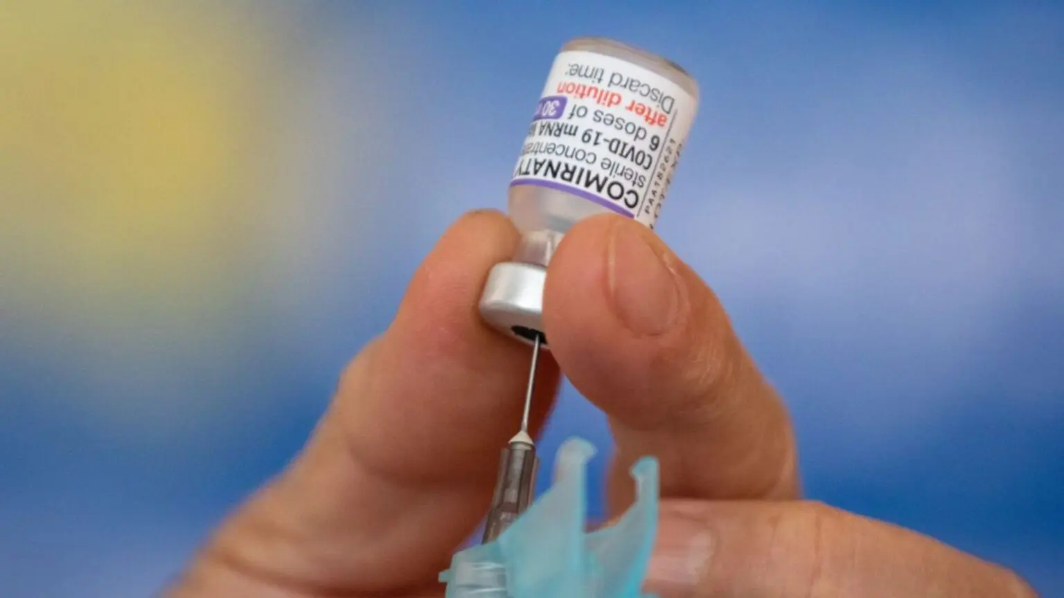 Covid-19: vacina bivalente está disponível para públicos prioritários