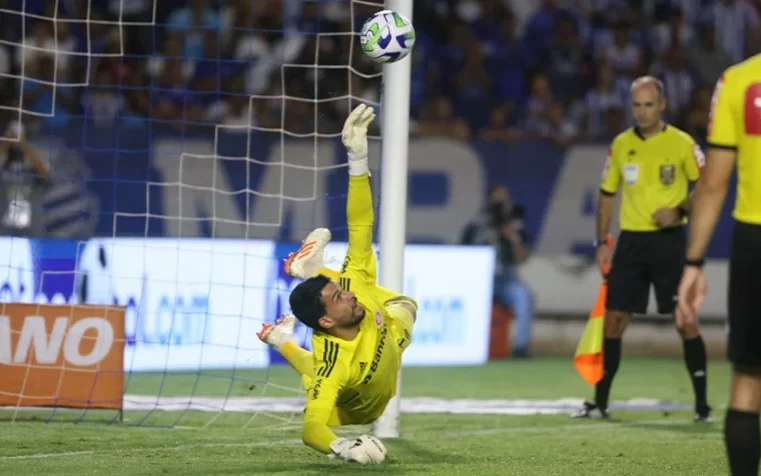 Dramático! Nos pênaltis, Internacional elimina o CSA e avança às oitavas de final da Copa do Brasil