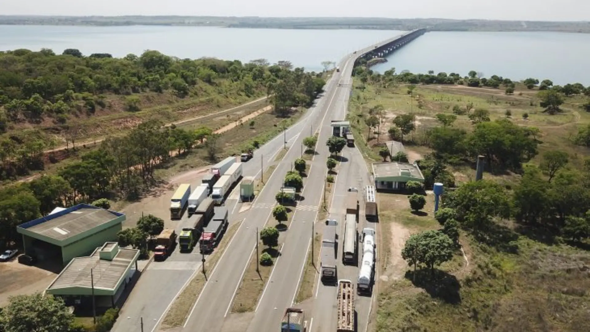 Rodovias de Mato Grosso do Sul terão corredor livre de parada nos postos fiscais