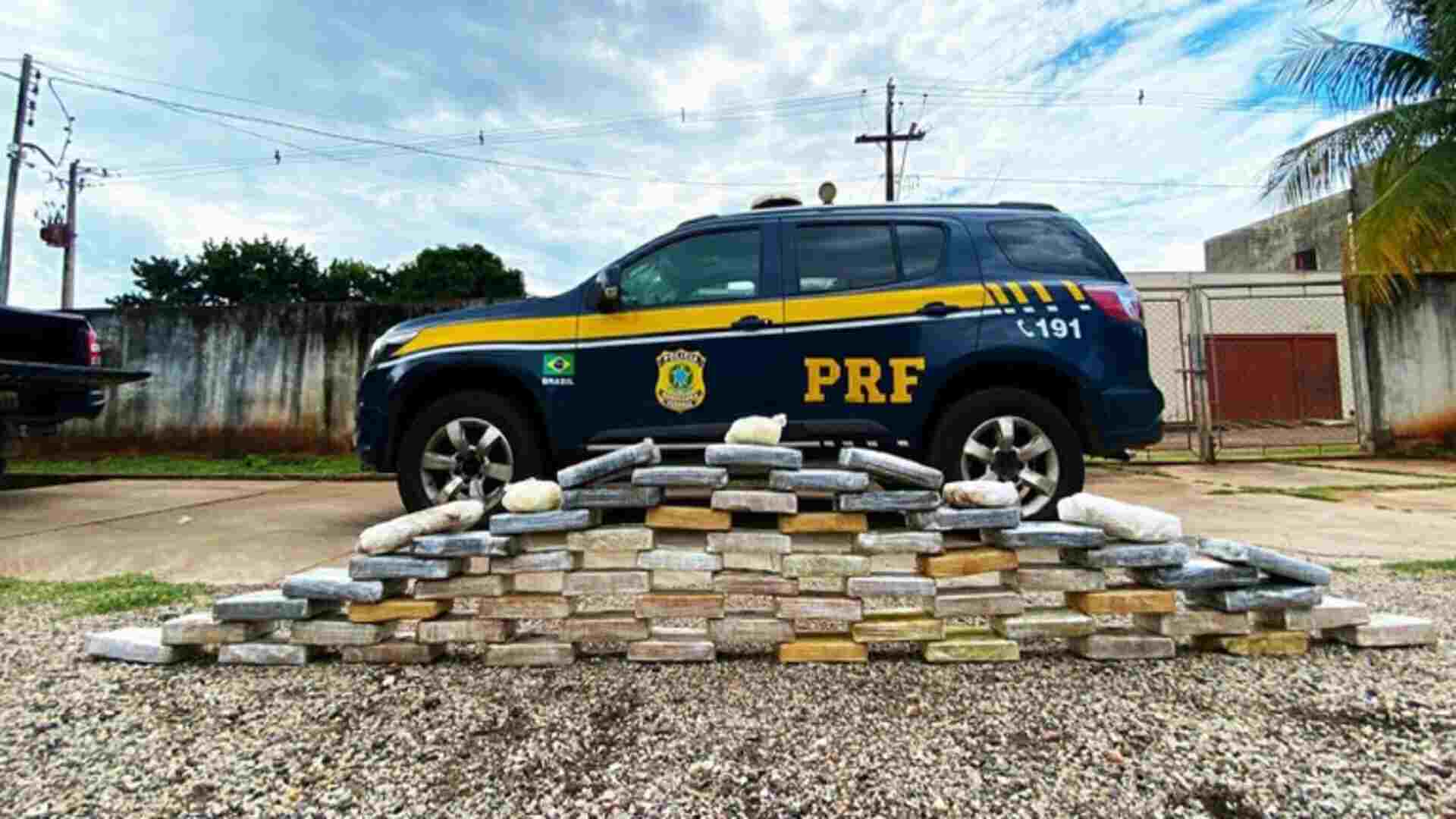 Homem é preso com 63 quilos de cocaína escondidos em pneu de caminhão em MS