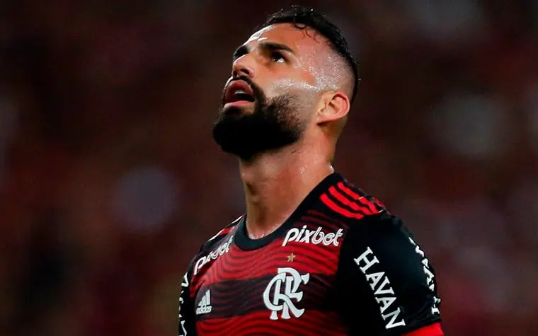 São Paulo demonstra interesse em mais um jogador do Flamengo